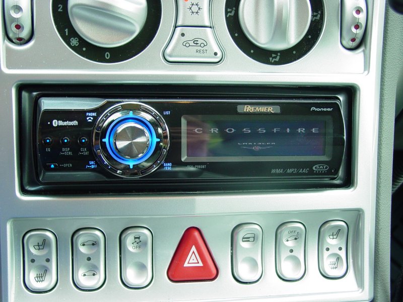 Chrysler crossfire stereo system