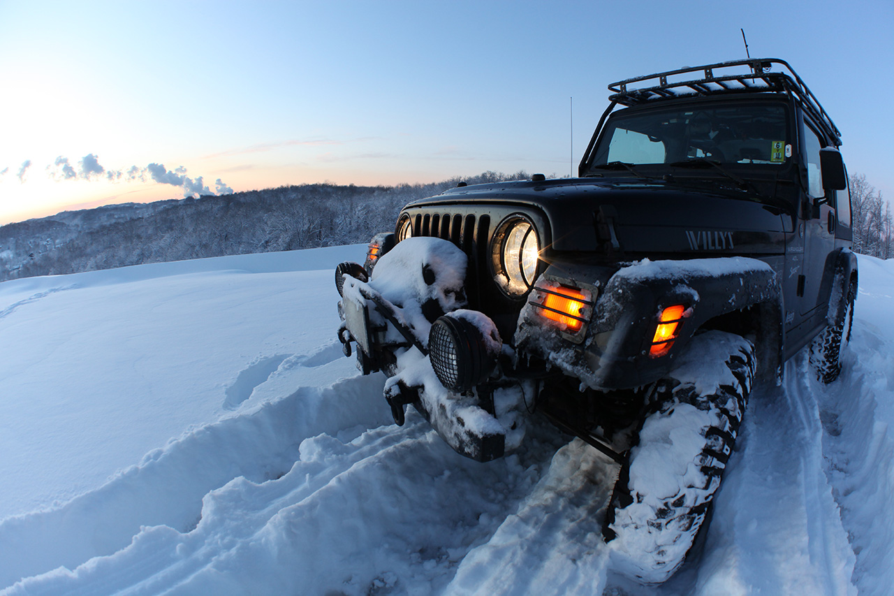 Jeep snow hill climb #4