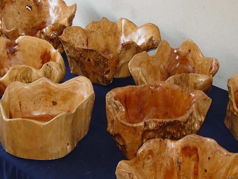 Carved Bowls for sale in Market