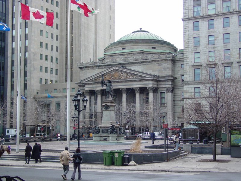 Bank of Montreal in Place d'Armes with statue of the founder of Montreal Sieur Maisonneuve