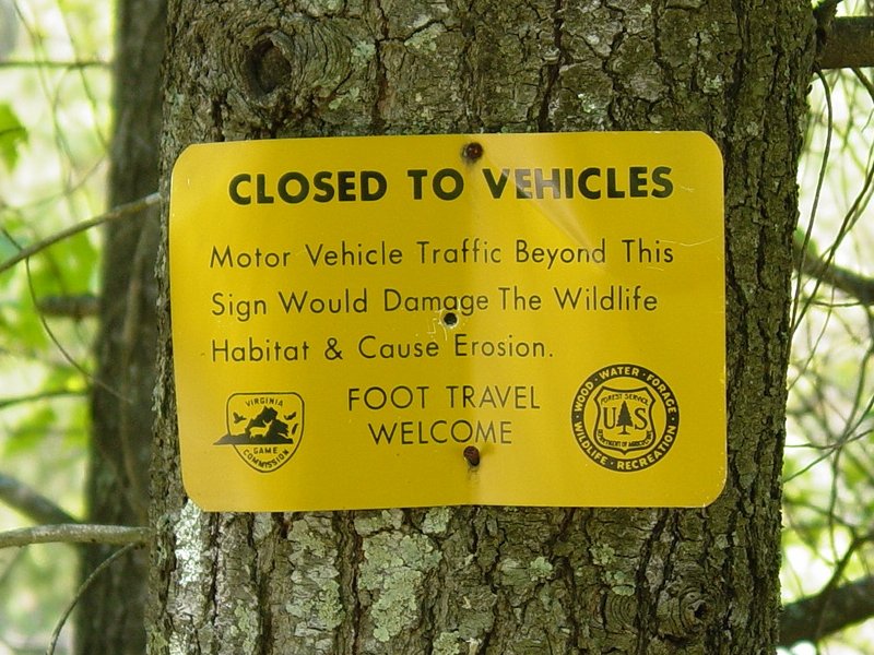 Small Trail Advisory Signs