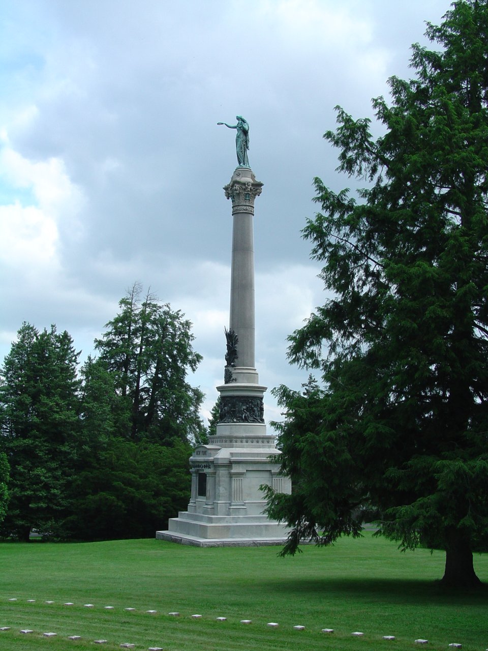 Monument in Gettysburg National Cemetery