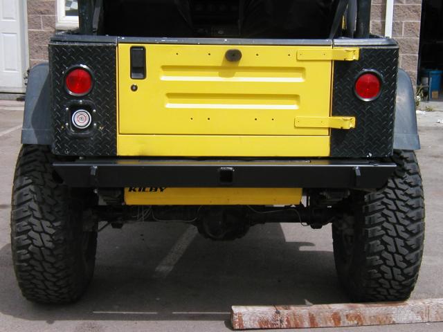 rear bumper mounted - click to enlarge