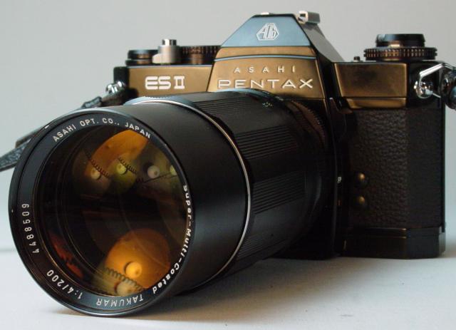 Super-Multi-Coated Takumar 200mm f/4.0 with ESII